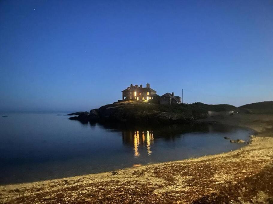 Lagoon View - Sea View- Pet Friendly - 2 Bed Apt - En-Suite Trearddur Kültér fotó