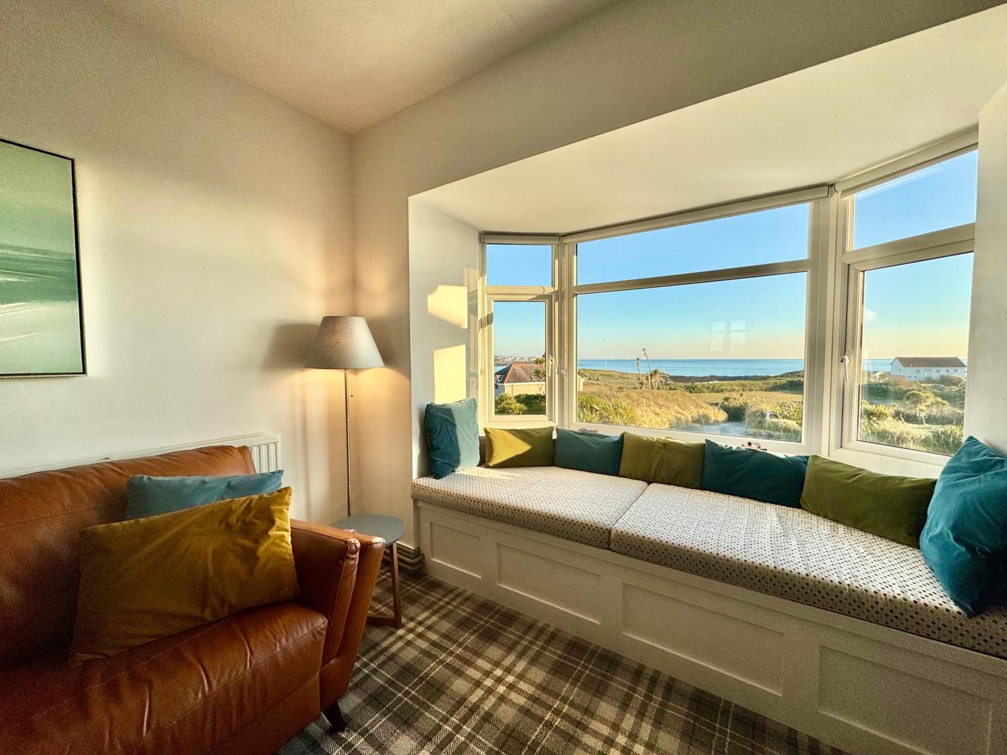 Lagoon View - Sea View- Pet Friendly - 2 Bed Apt - En-Suite Trearddur Kültér fotó